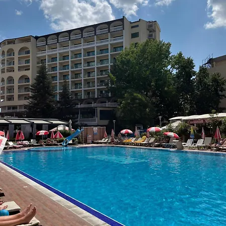 Apartment Admiral Plaza Colorful Sunny Beach