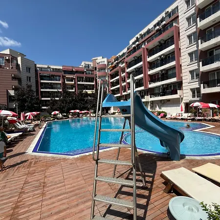 Admiral Plaza Colorful Apartmán Sluneční pobřeží