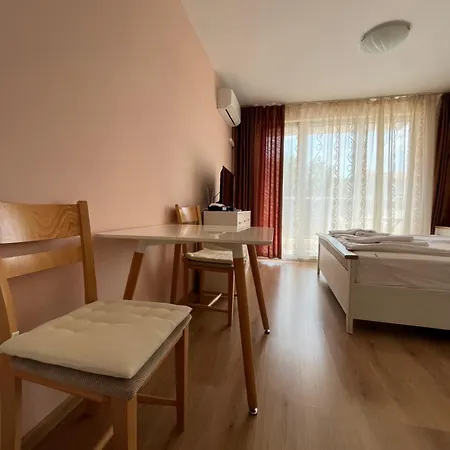 Apartment Admiral Plaza Colorful Sunny Beach