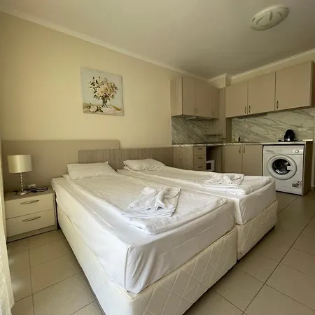 Admiral Plaza Colorful Apartmán Sluneční pobřeží